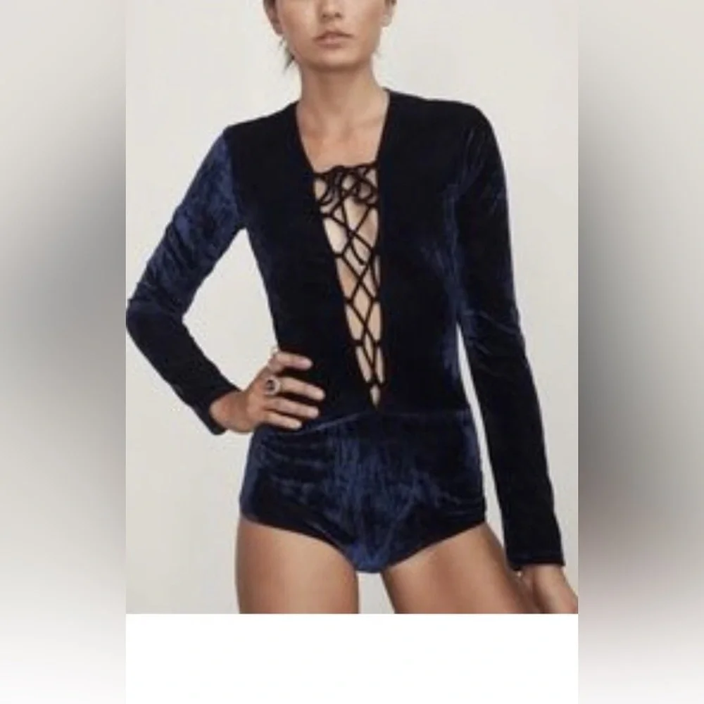 Reformation Womens Size s blue Velvet Avalon Long Sleeve Bodysuit - Picture 3 of 7